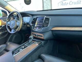 Volvo XC90 foto 18