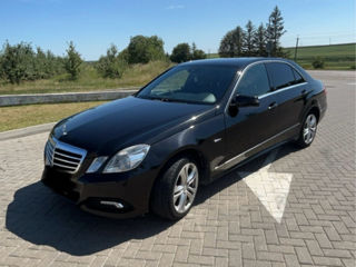 Mercedes E-Class foto 2