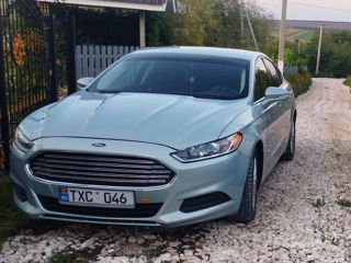 Ford Fusion foto 4