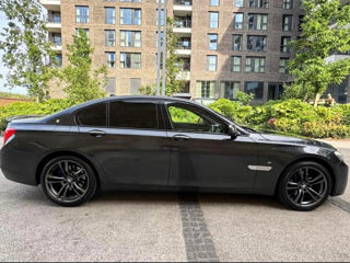 BMW 7 Series foto 4