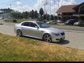 BMW 5 Series foto 5