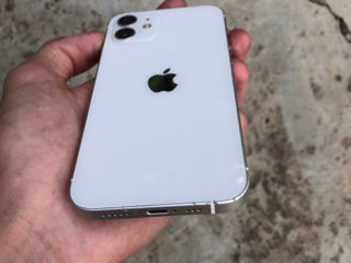 Vând sau schimb iPhone 12 stare ideală mereu purtat in husă si steclă de protecție foto 4