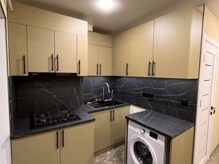 2-комн. кв., 60 м², 2/2 эт.