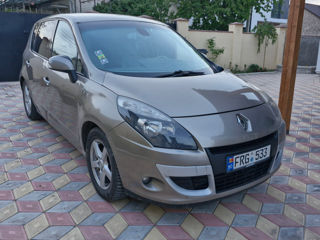 Renault Scenic foto 2