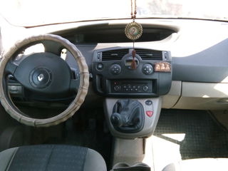 Renault Grand Scenic foto 2