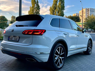 Volkswagen Touareg foto 5