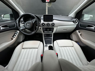 Mercedes B-Class foto 10