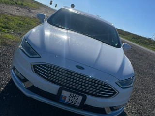 Ford Fusion foto 5