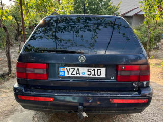 Volkswagen Passat foto 3