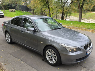 BMW 5 Series foto 4