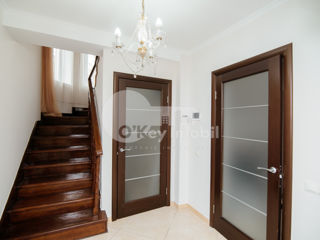 Casa, 250 mp, Telecentru, 2200€ ! foto 6