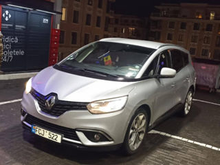 Renault Grand Scenic foto 2