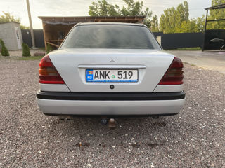 Mercedes C-Class foto 5