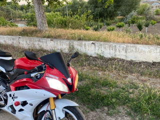 Yamaha YZF-r6 foto 3