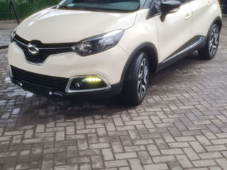 Renault Captur foto 2