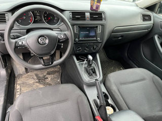 Volkswagen Jetta foto 9