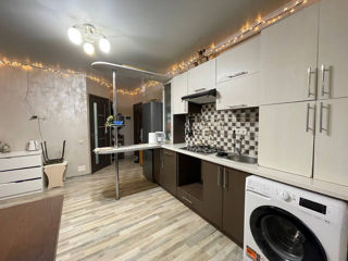 Apartament cu 2 camere, 42 m², Durlești, Chișinău foto 2