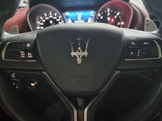 Maserati Levante foto 9