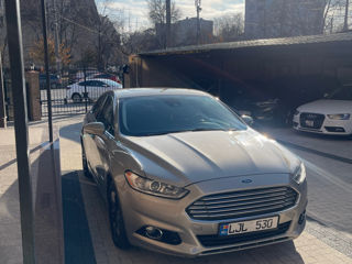 Ford Fusion foto 3