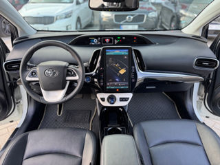 Toyota Prius Prime фото 7