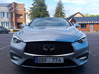 Infiniti Q30 фото 2