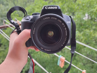 Vând Canon 1000D foto 3