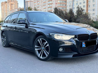 BMW 3 Series Touring foto 6