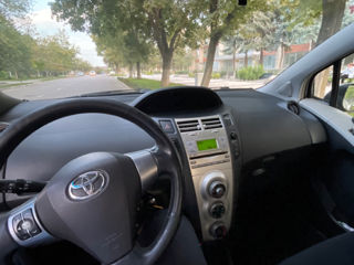 Toyota Yaris foto 6