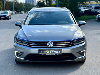 Volkswagen Passat foto 2