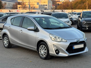 Toyota Prius c foto 4