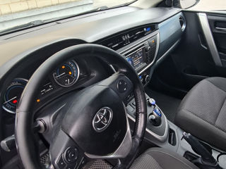 Toyota Auris foto 2