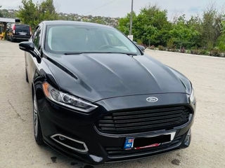 Ford Fusion foto 2