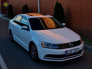 Volkswagen Jetta foto 1