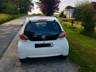 Toyota Aygo фото 2
