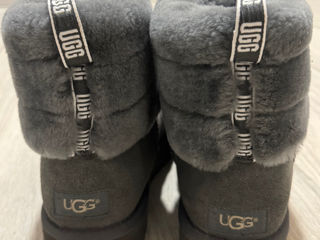 Продам UGG foto 4