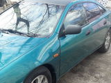 Mazda 323 foto 10