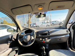 Nissan Micra foto 8