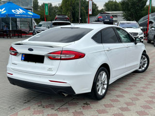 Ford Fusion foto 4