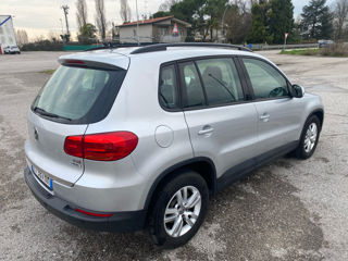 Volkswagen Tiguan foto 4