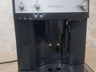 Кофемашина DeLonghi 1000 lei