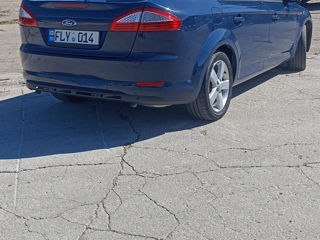 Ford Mondeo foto 4