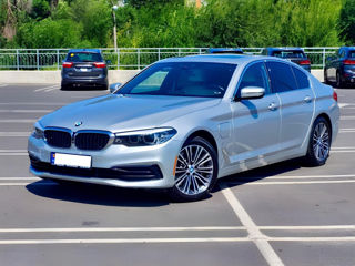 BMW 5 Series foto 1