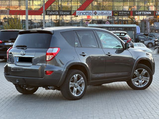 Toyota Rav 4 foto 5