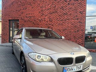 BMW 5 Series foto 2