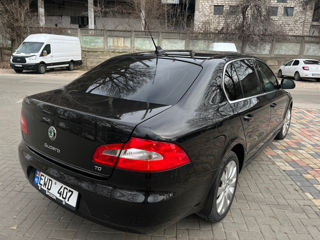 Skoda Superb foto 3