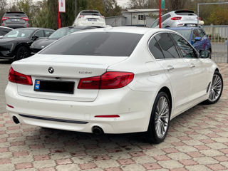 BMW 5 Series foto 4