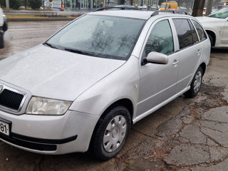 Skoda Fabia foto 2