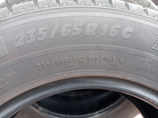 235 65 R16C Michelin Agilis de vara  foto 8