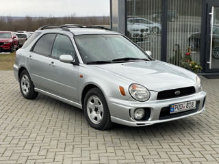 Subaru Impreza foto 2