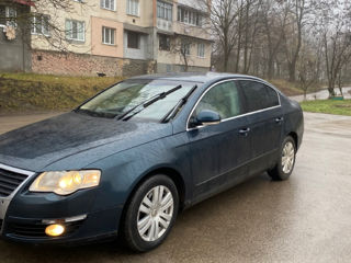 Volkswagen Passat foto 2